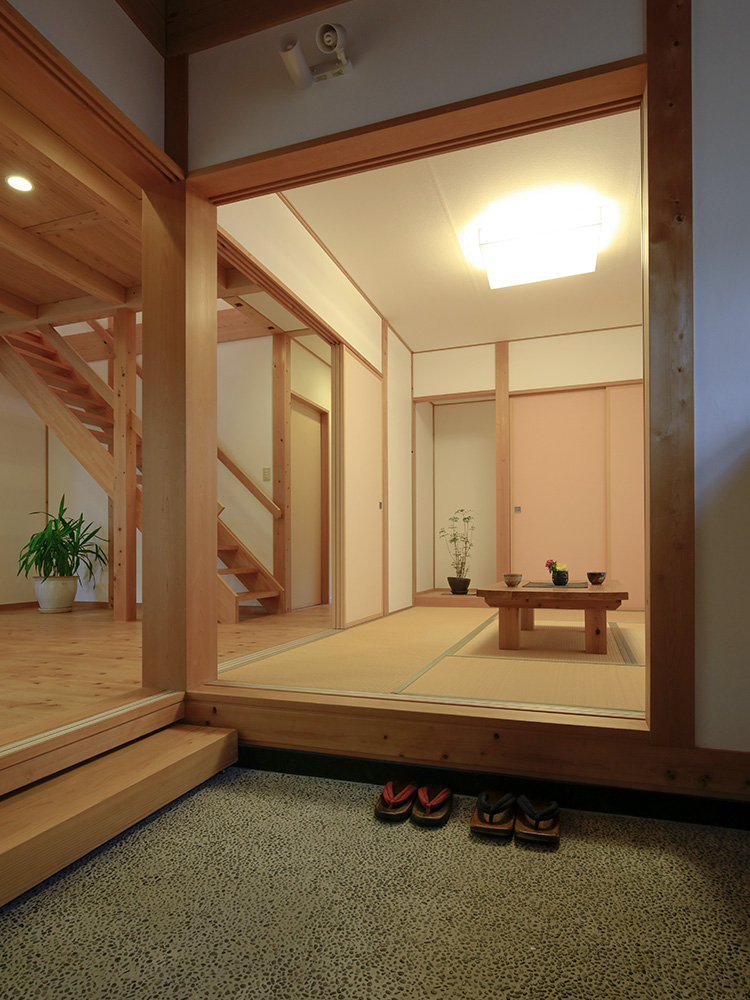 雨楽な家 北名古屋モデルハウス 築後10年の土間・和室